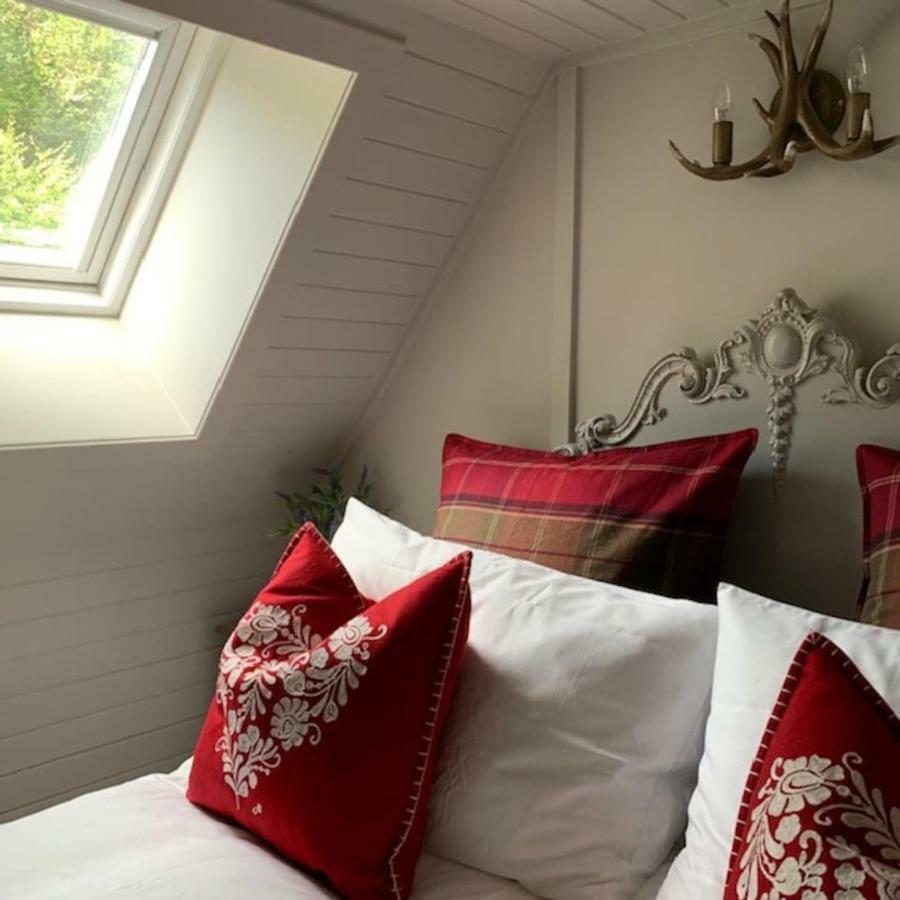 Glencroft A Fairytale Highland Cottage Aberfeldy Eksteriør bilde